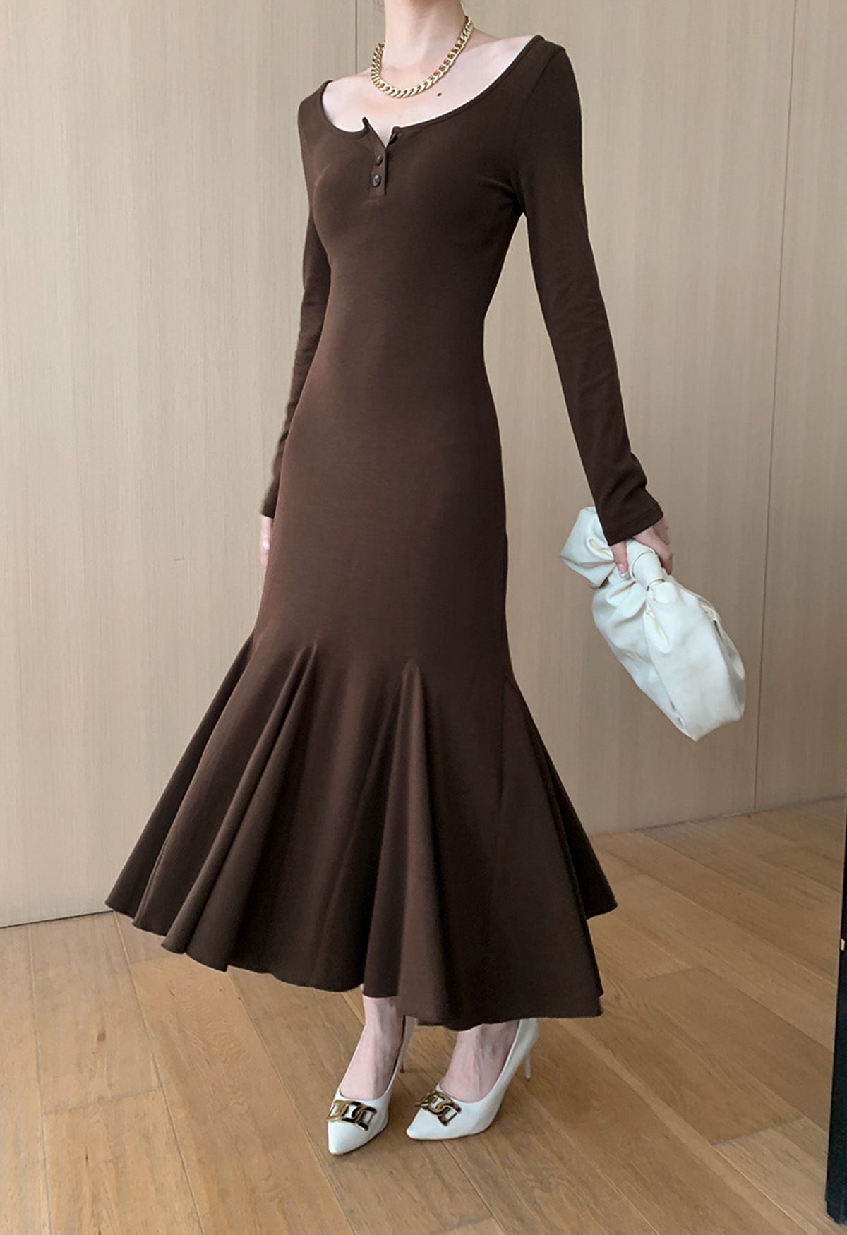 Scoop Neckline Flare Hem Midi Dress in Brown