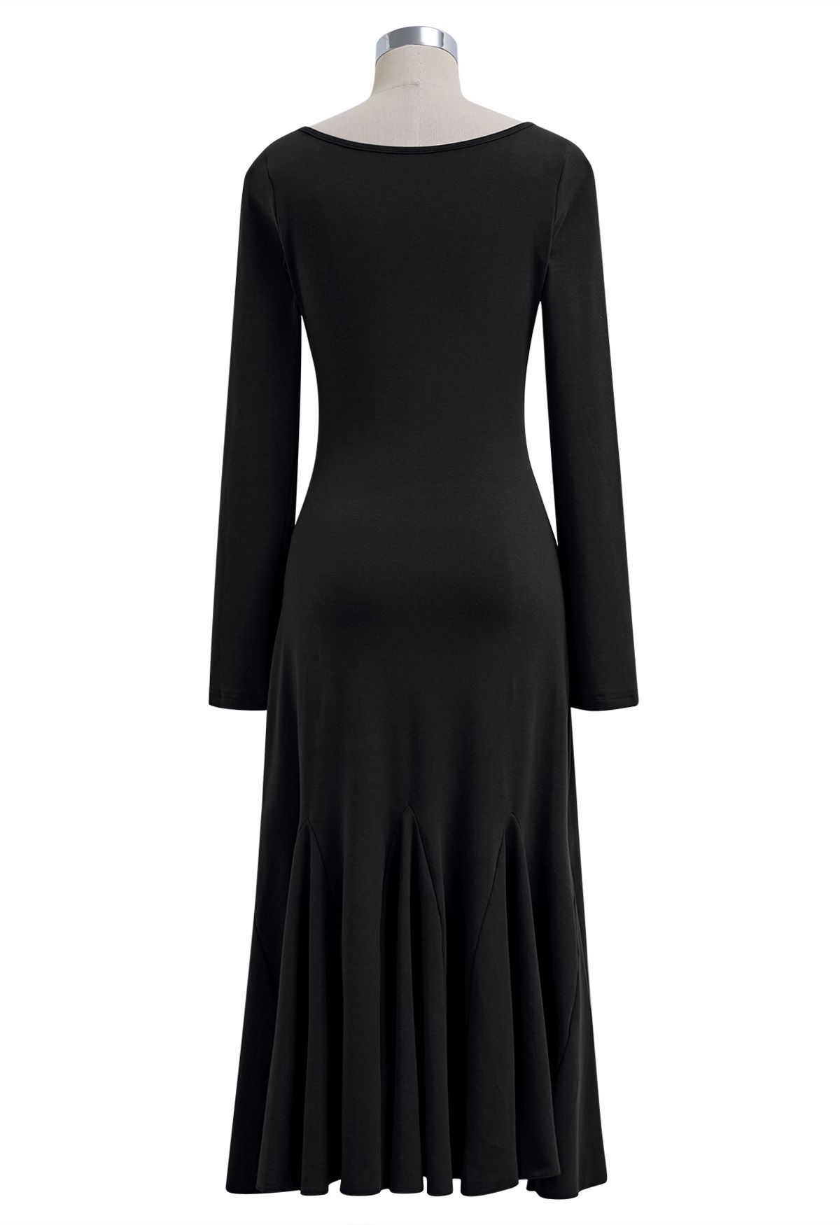 Scoop Neckline Flare Hem Midi Dress in Black