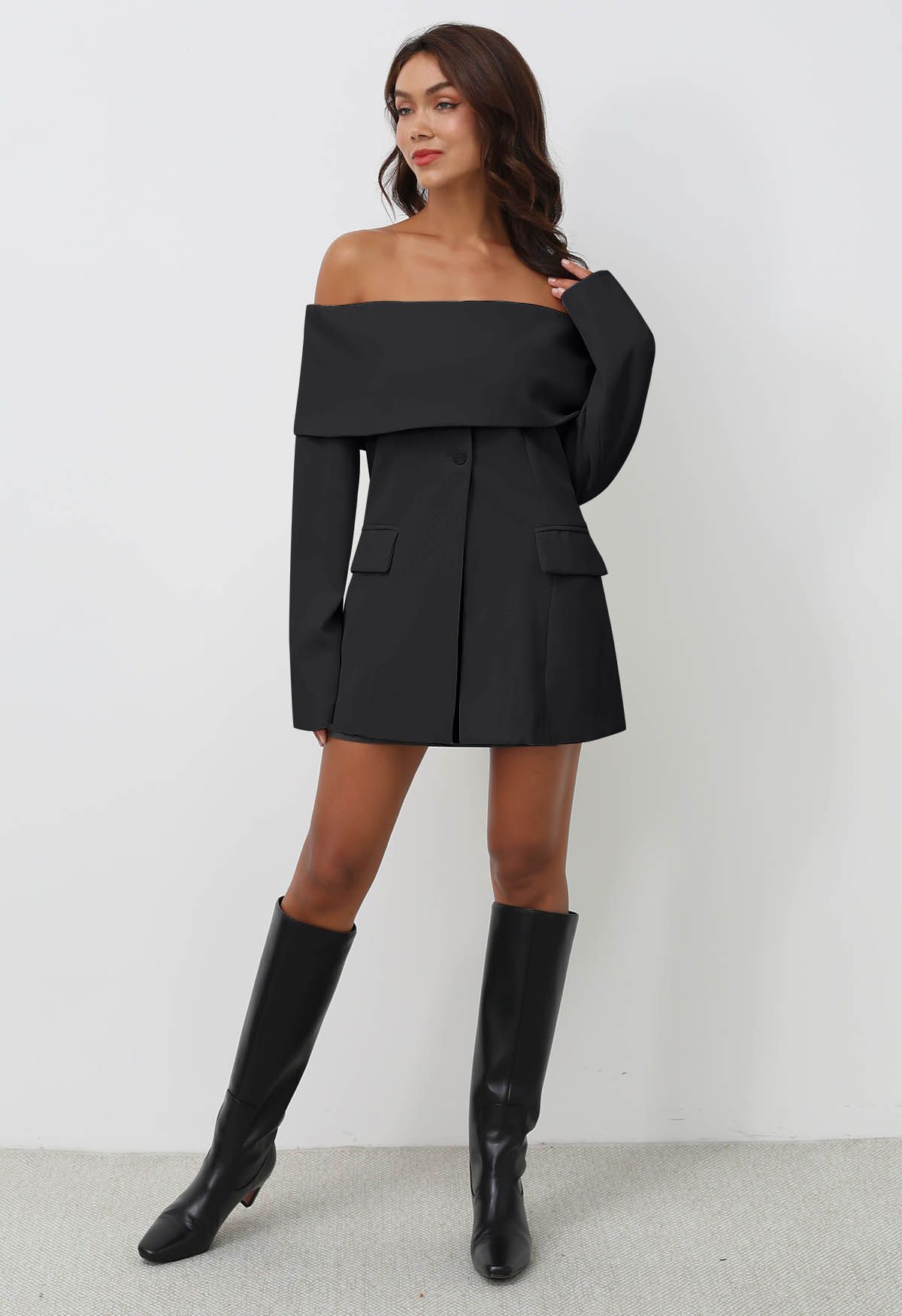 Folded Off-Shoulder Buttoned Blazer in Black