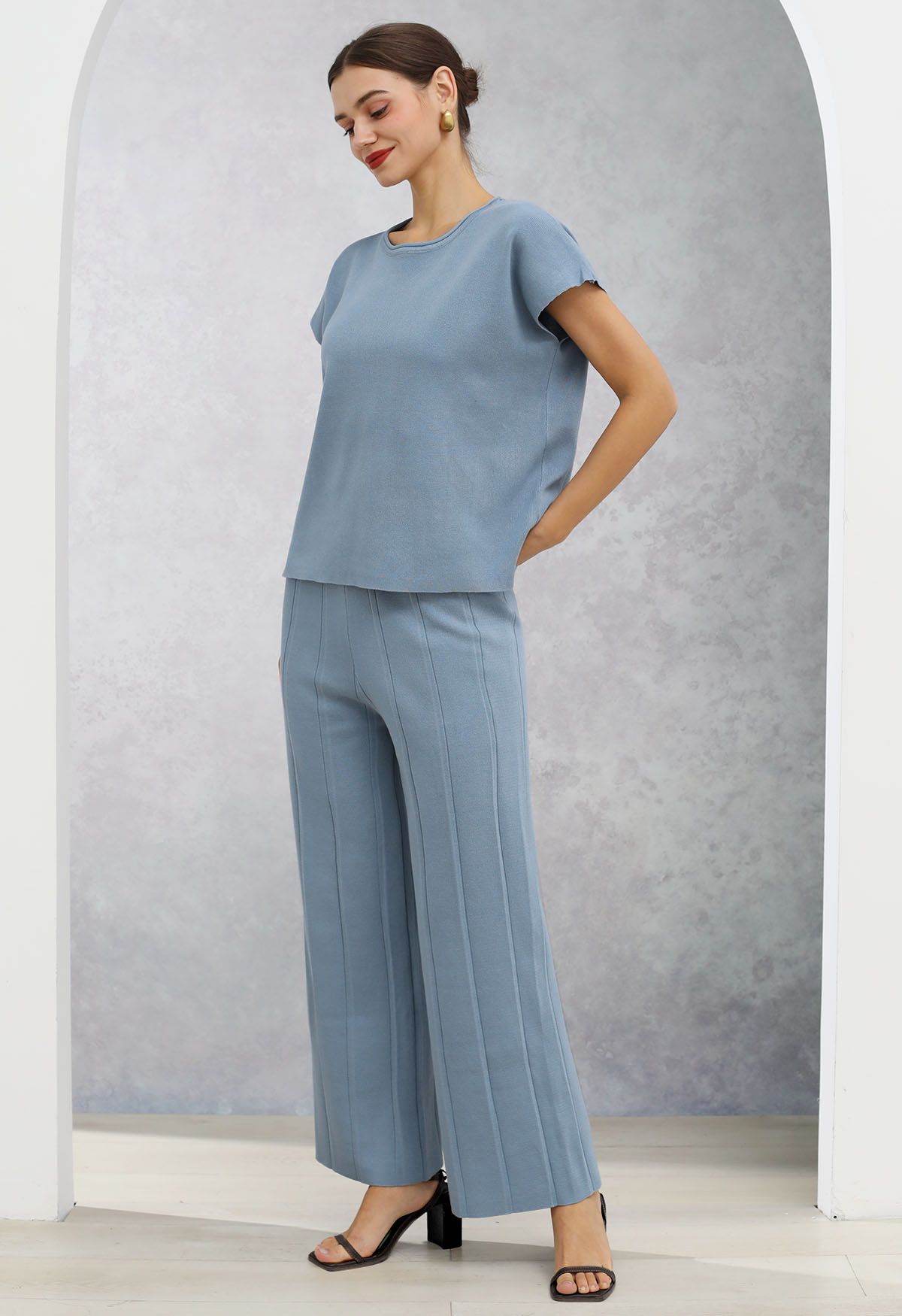 Daily Comfort Sleeveless Top and Straight-Leg Pants Set in Dusty Blue