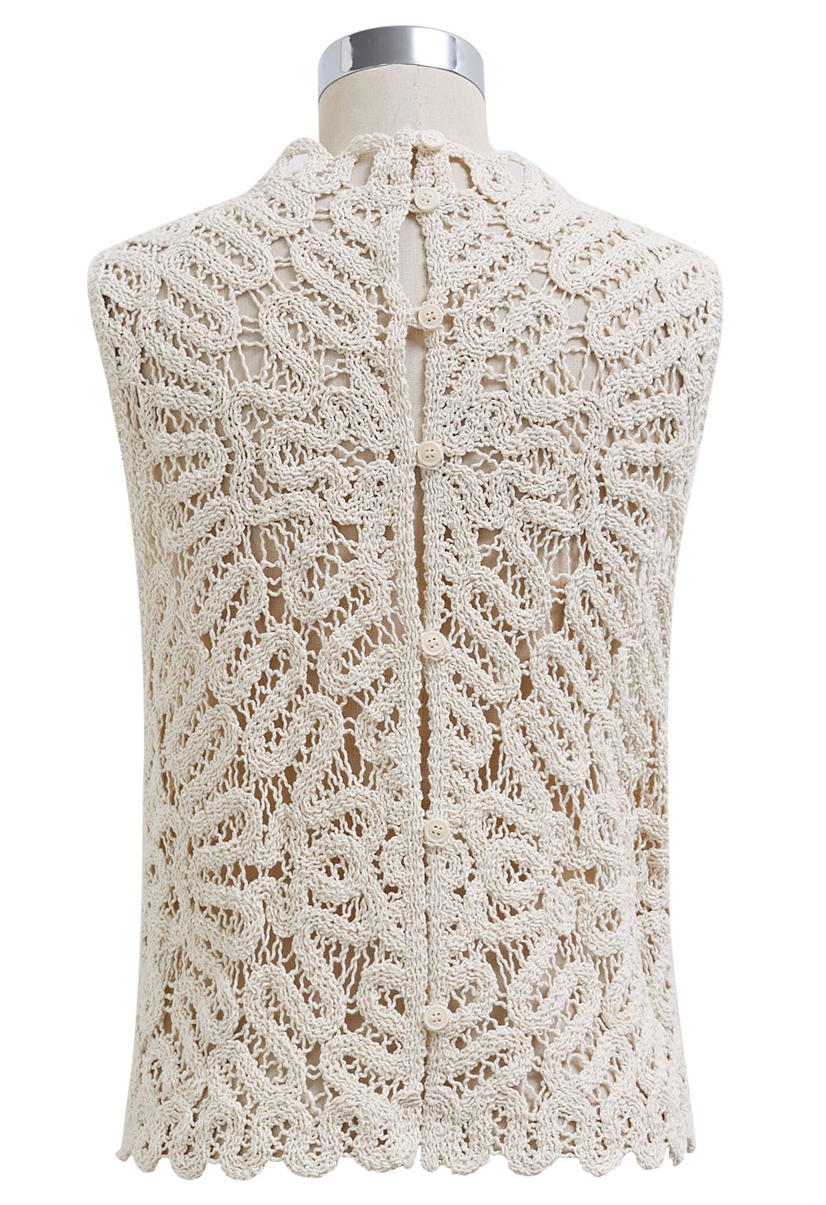 Winding Lace Crochet Mock Neck Sleeveless Buttoned Top