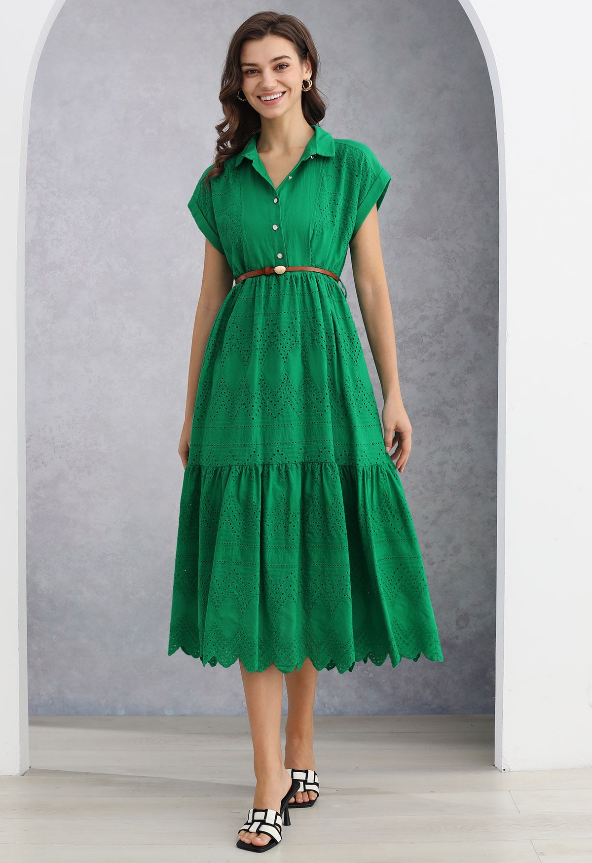 Collared Eyelet Embroidery Buttoned Midi Dress in Green