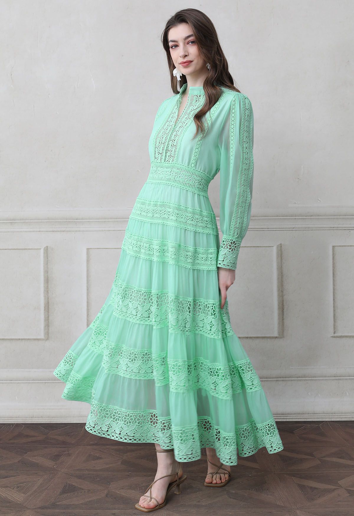 Savvy Elegance Notch Neck Floral Lace Panelled Maxi Dress in Mint