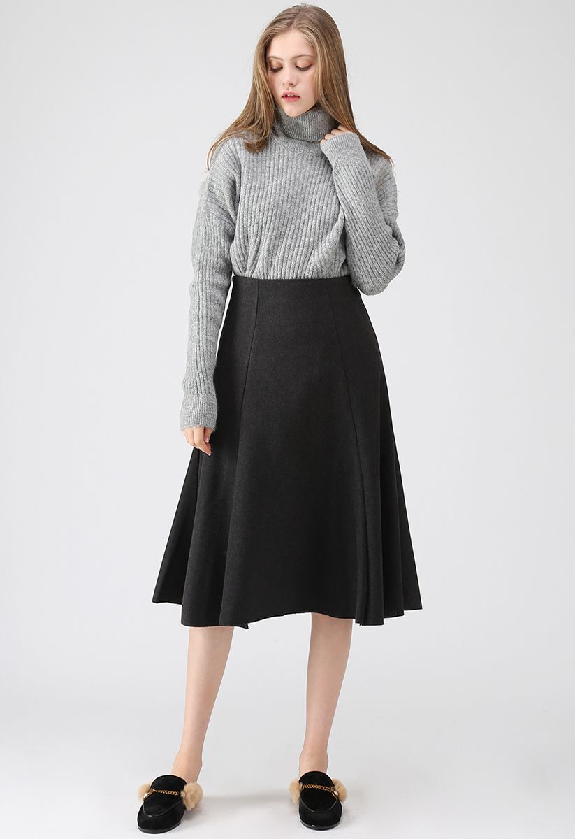 Everyday Breeze A-Line Skirt in Black