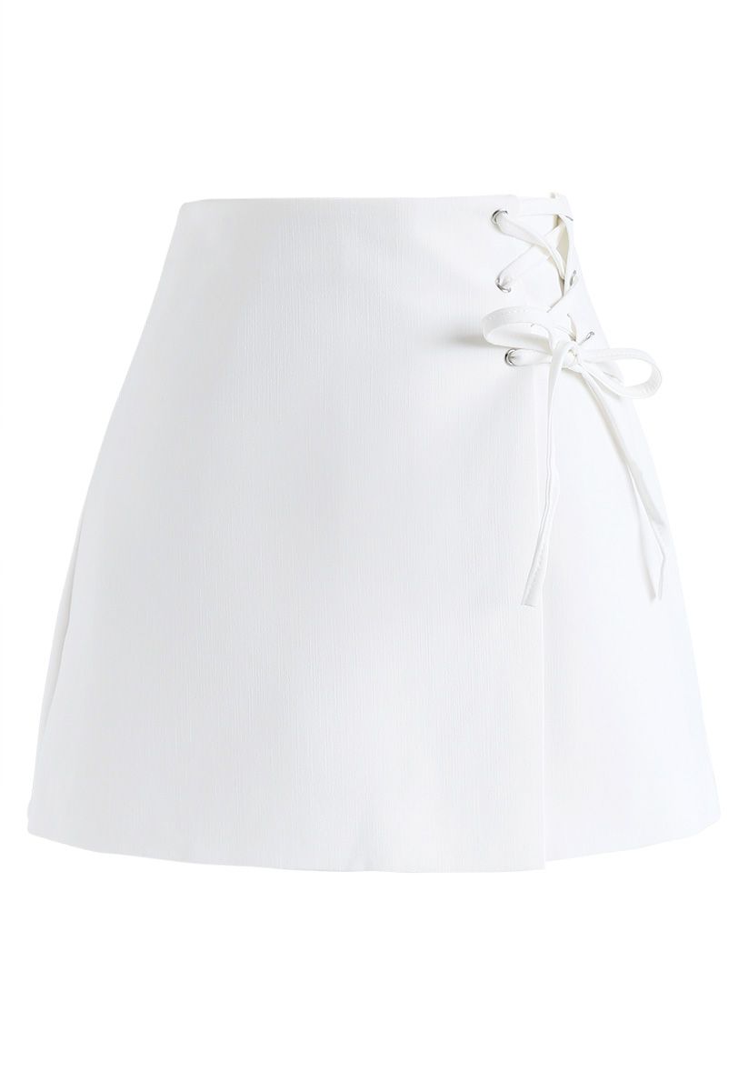 Your Everyday Lace-Up Flap Skorts in White - Retro, Indie and Unique ...