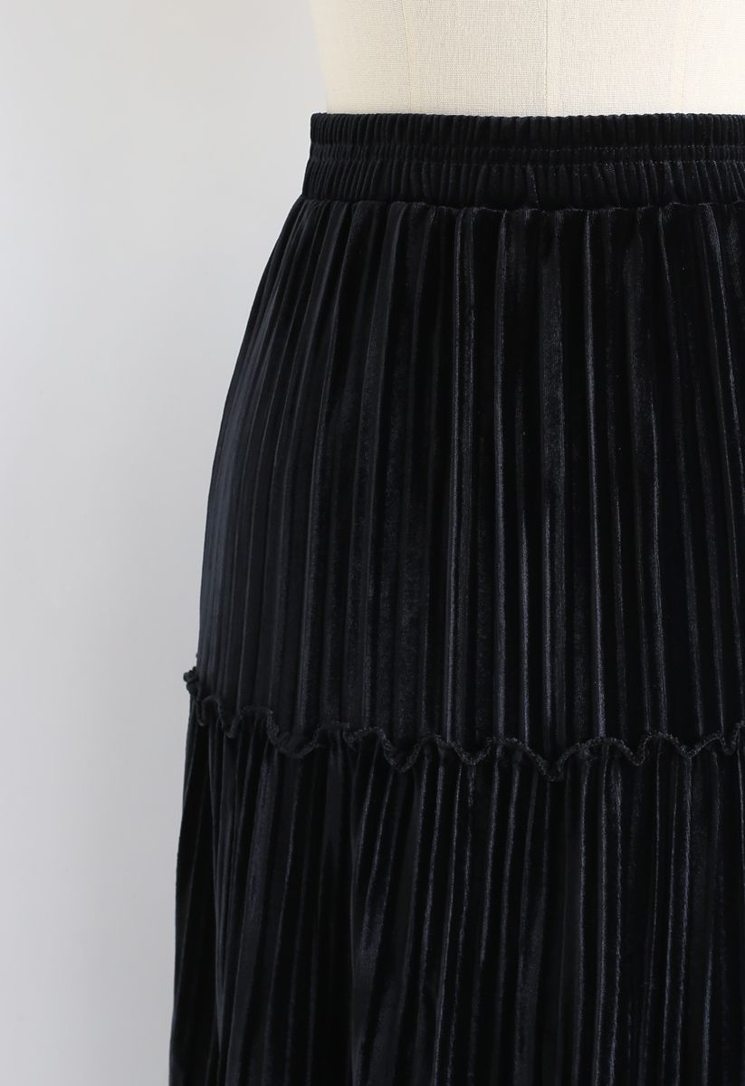 Full Pleated A-Line Velvet Skirt in Black