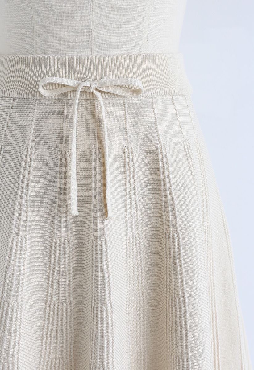 Bowknot Waist Radiant Lines Knit A-Line Skirt in Cream