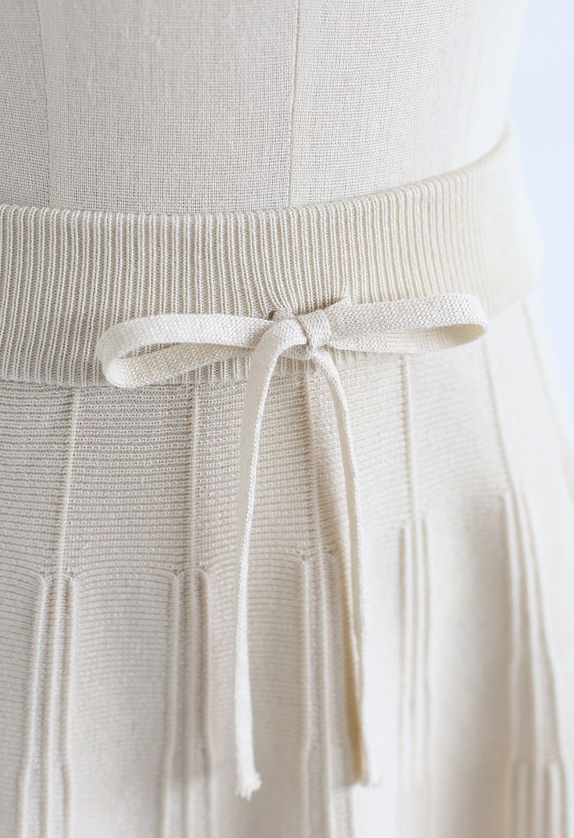 Bowknot Waist Radiant Lines Knit A-Line Skirt in Cream