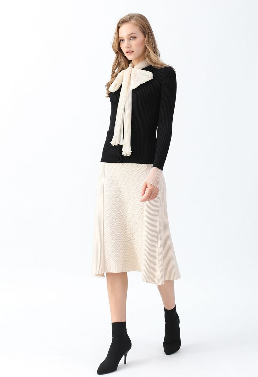 Diamond Shape A-Line Ribbed Knit Midi Skirt in Cream