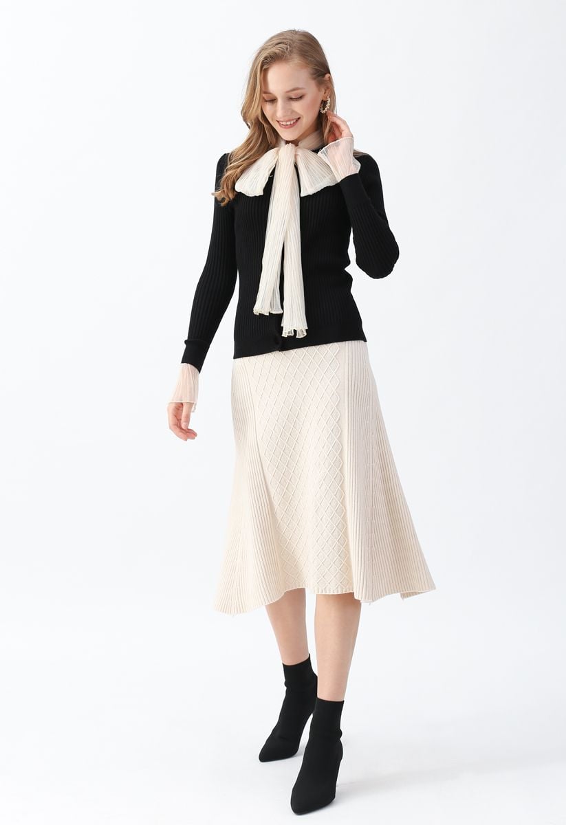 Diamond Shape A-Line Ribbed Knit Midi Skirt in Cream