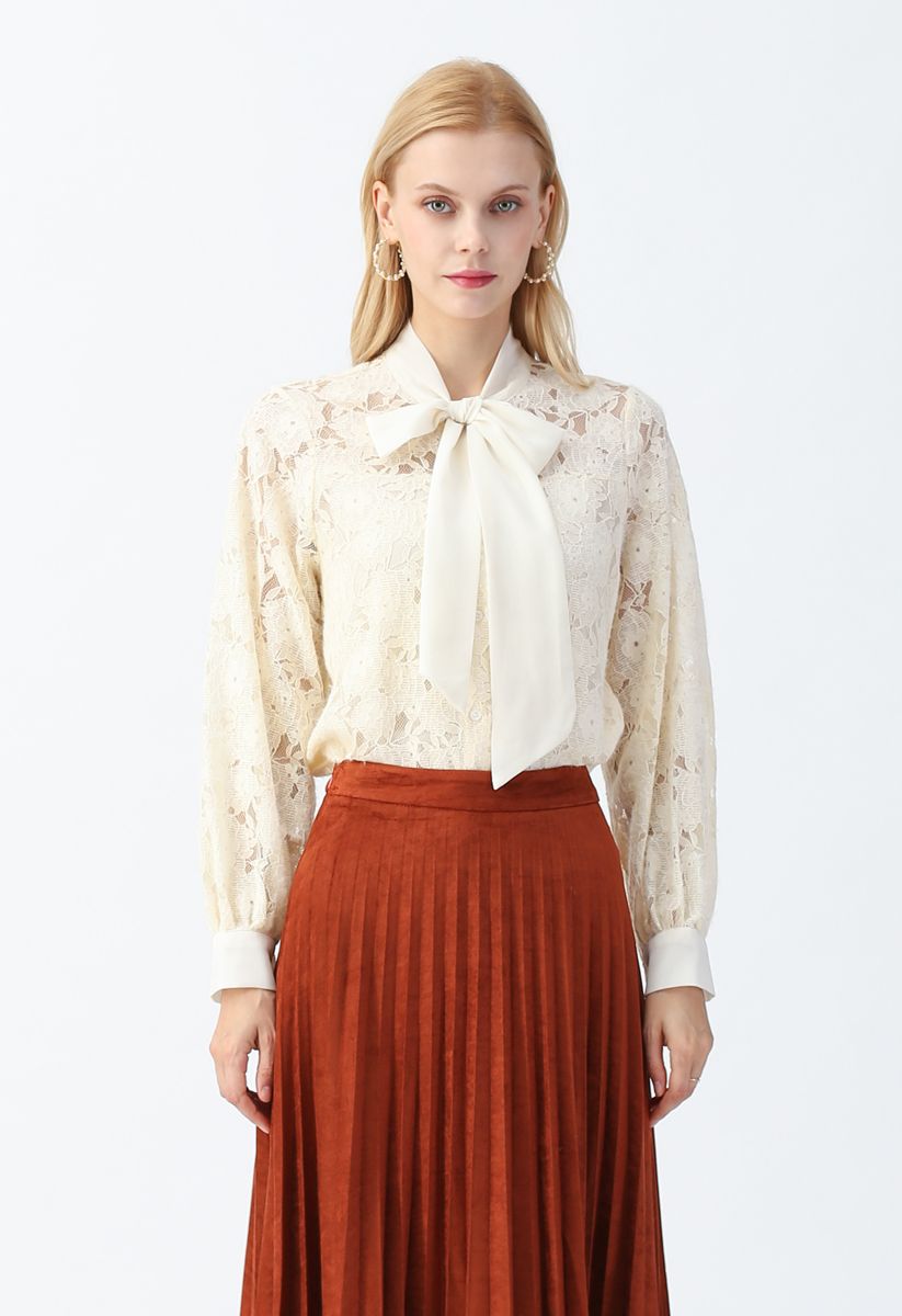 Lacy Buttoned Bowknot Top in Cream - Retro, Indie and Unique Fashion